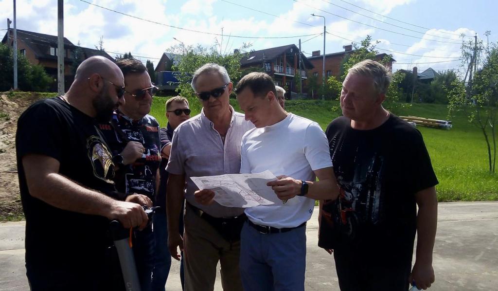 Члены Совета депутатов поселения Десеновское провели контрольный осмотр строящегося экопарка «Природный»