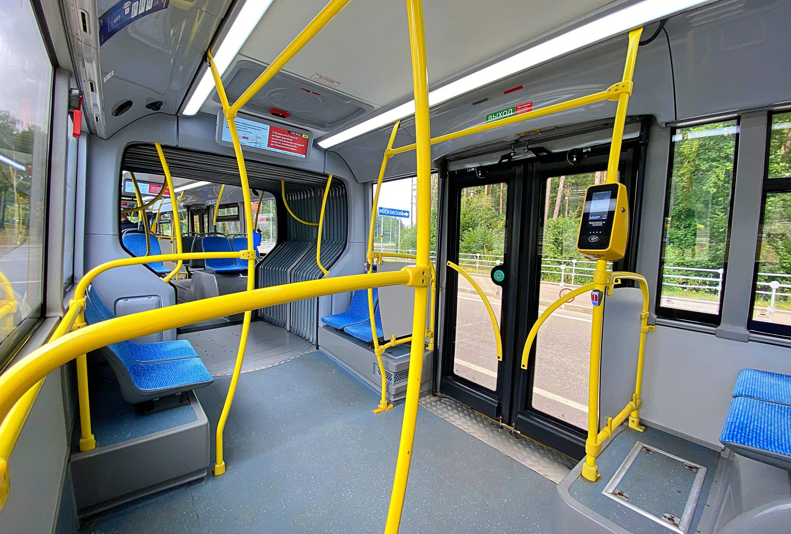 Расширение проекта: второй автобус программы «Маршрут к долголетию» запустили в Москве