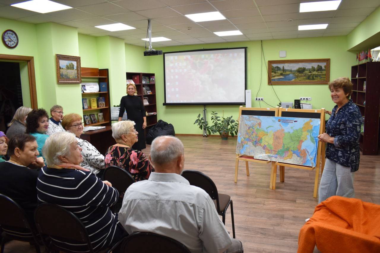 Мероприятие «Клуб добрых встреч» провели в библиотеке Дома культуры «Юбилейный» поселения Роговское