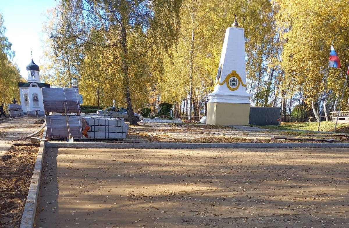 Ремонтные работы мемориала продолжили в Роговском