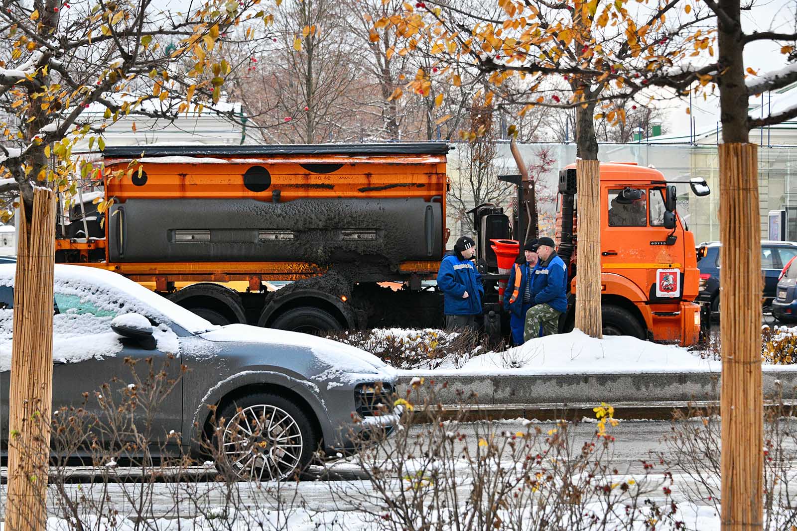 Столичную коммунальную технику подготовили к зиме