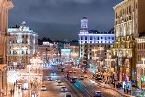 Подсветка архитектурных строений города будет работать всю новогоднюю ночь. Фото: сайт мэра Москвы