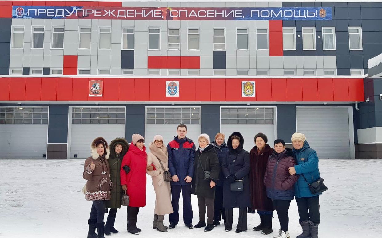 Общественные советники главы администрации поселения Десеновское посетили Пожарно-спасательный центр