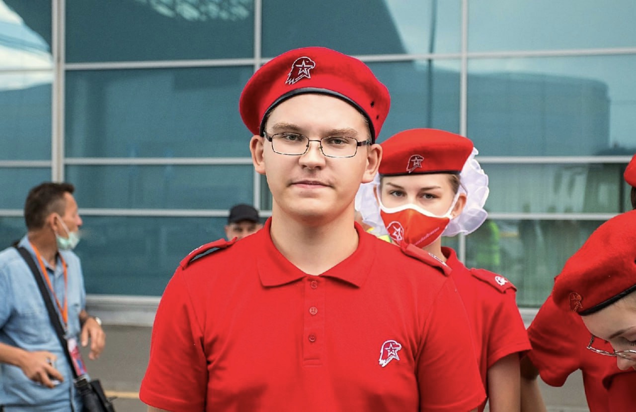 Молодежь XXI века: школьник из Кленовского рассказал о своем изобретении, общественной жизни и любви к Родине