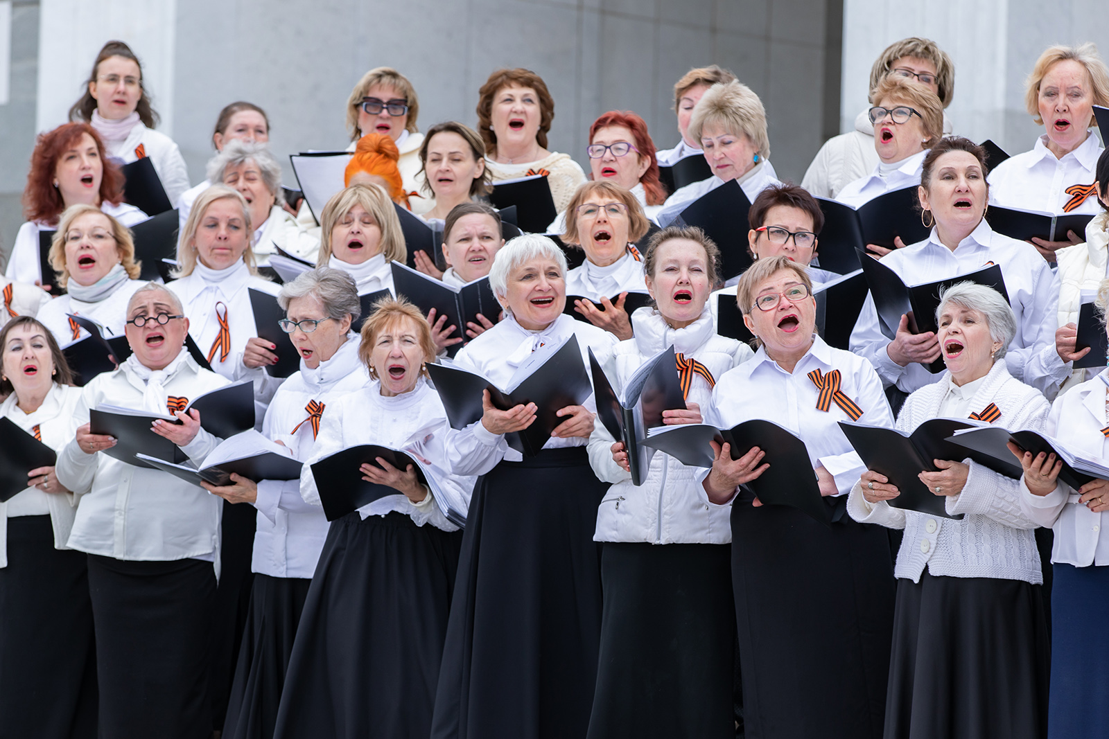 Сводный хор «Московского долголетия» пригласил на репетиции