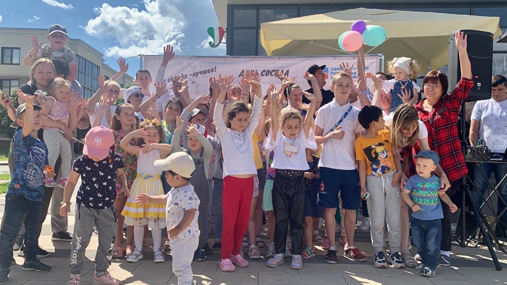 Программу «День соседей» организовали в ЖК «Новые Ватутинки» в Десеновском