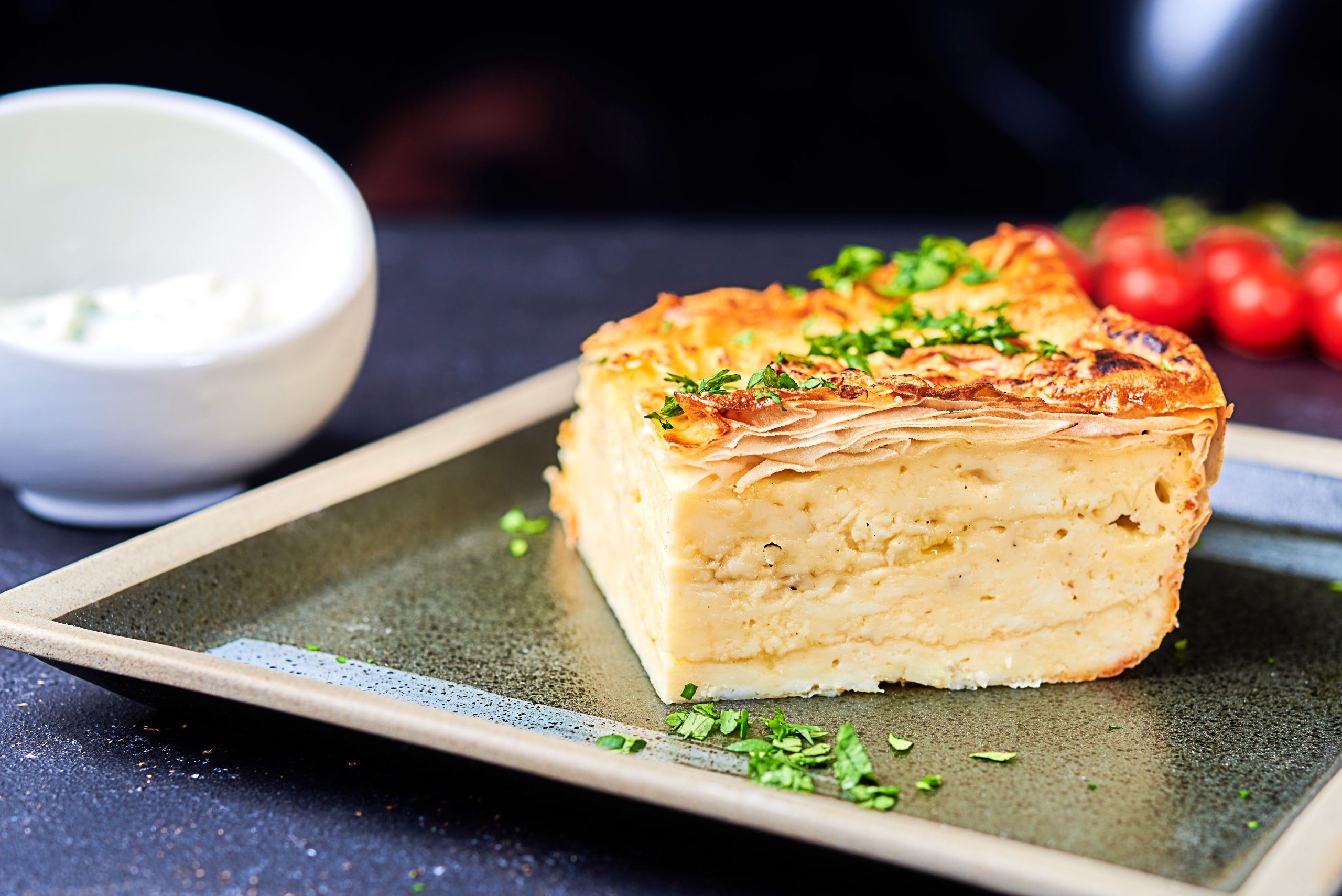 Кулинарный блокнот новых округов: пирог из теста филе с сыром