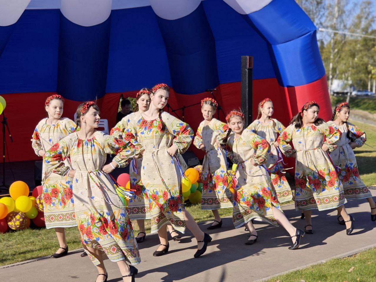 Региональный фестиваль «Осенины» состоялся в Михайлово-Ярцевском