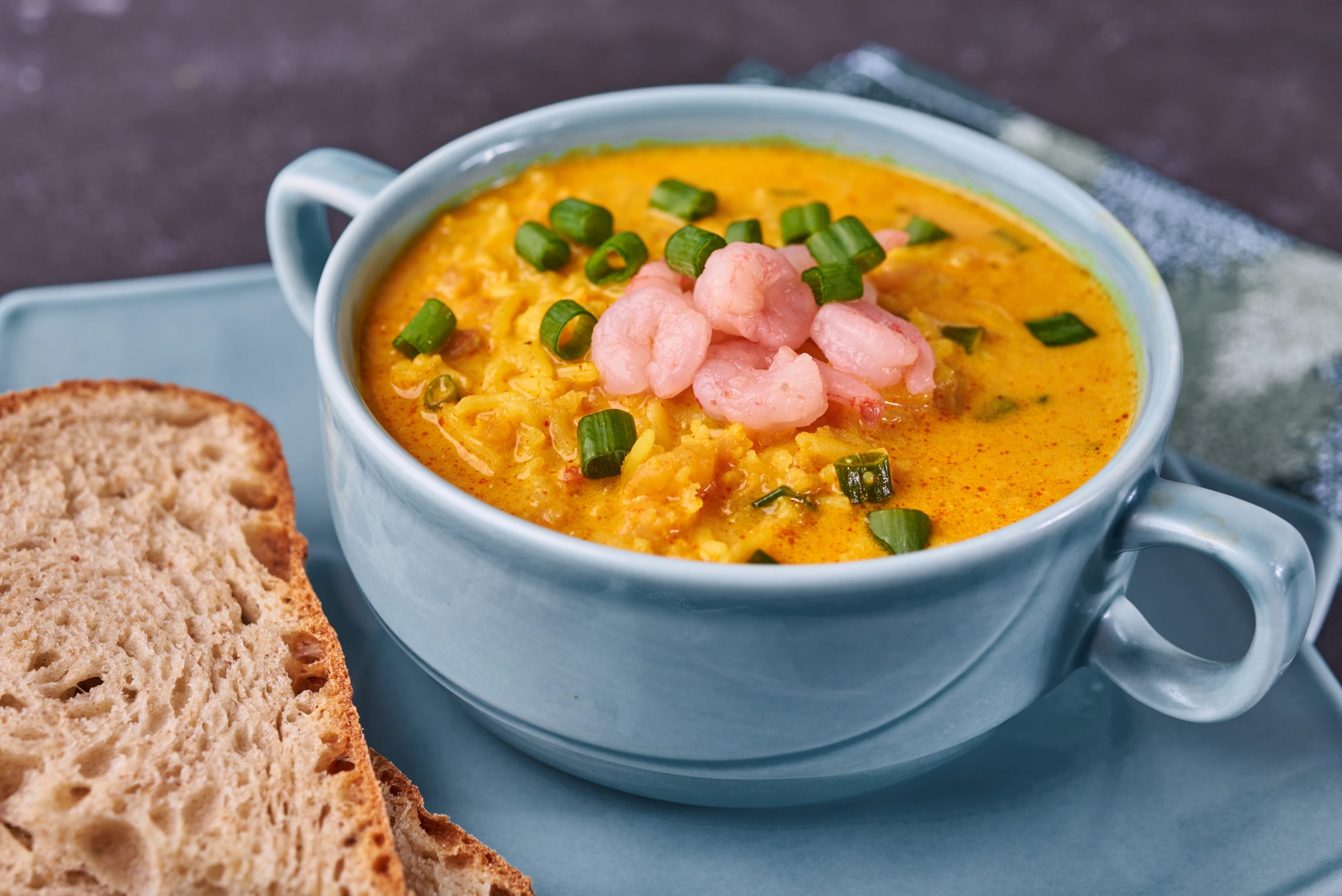 Кулинарный блокнот Новых округов: Пряный суп с креветками