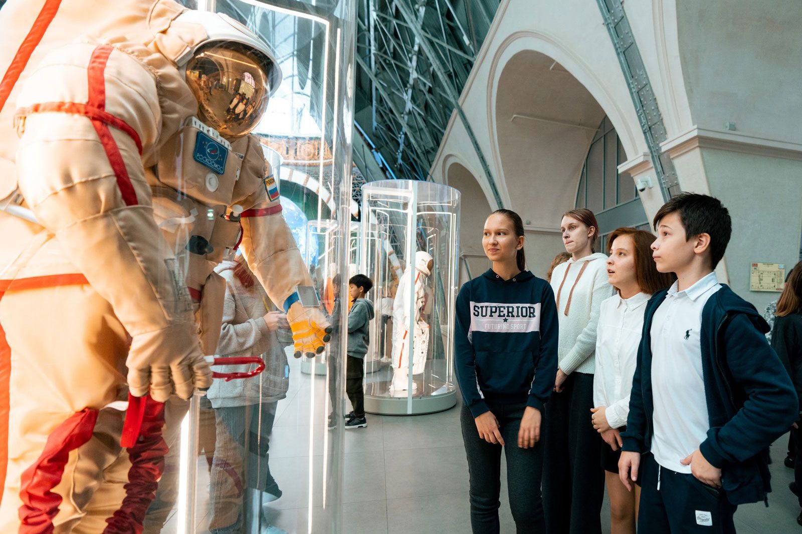 Программа включила в себя 119 выставочных площадок, пять из которых откроются для подростков в текущем учебном году. Фото: сайт мэра Москвы
