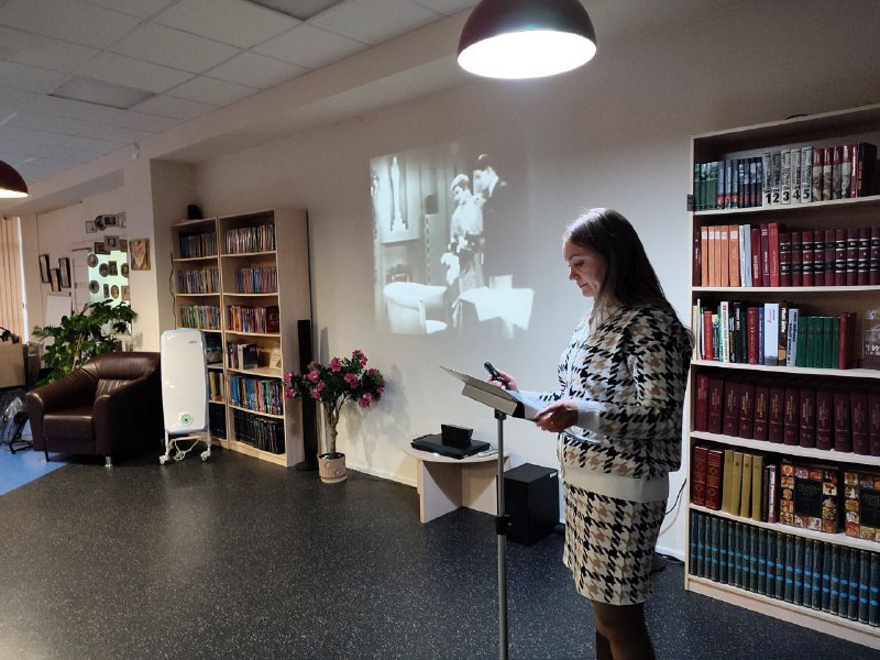 Ведущие книжного клуба библиотеки Щербинки рассказали о теме предстоящей встречи