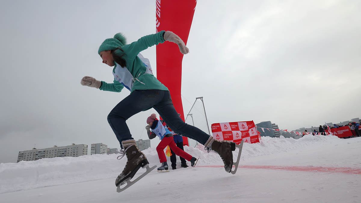 Соревнования по конькобежному спорту проведут в парке «Сосны» Новофедоровского