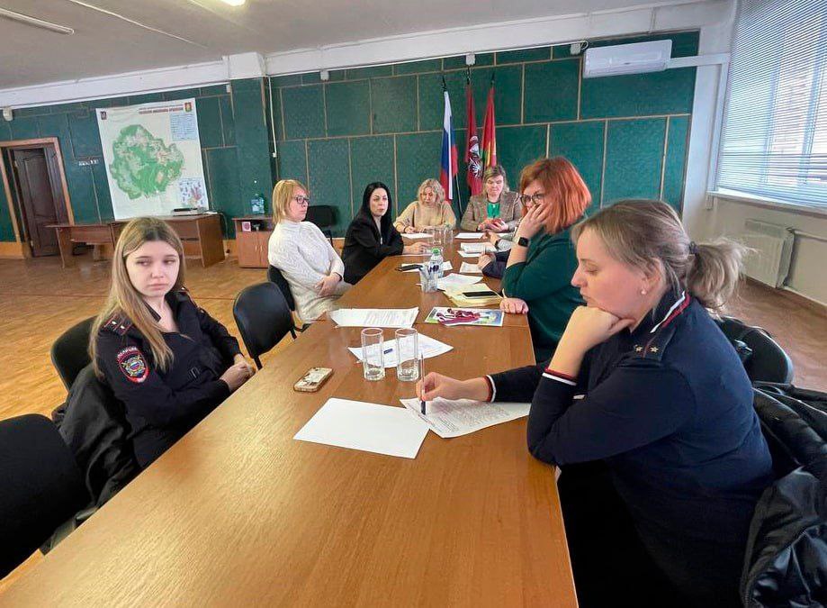 Очередное заседание Совета по профилактике прошло в администрации Михайлово-Ярцевского