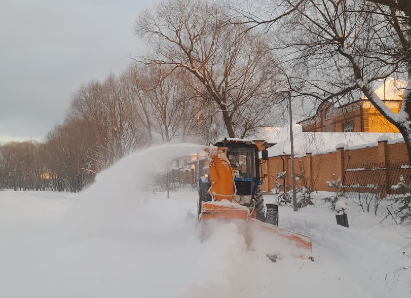 Уборку снега провели в поселении Мосрентген