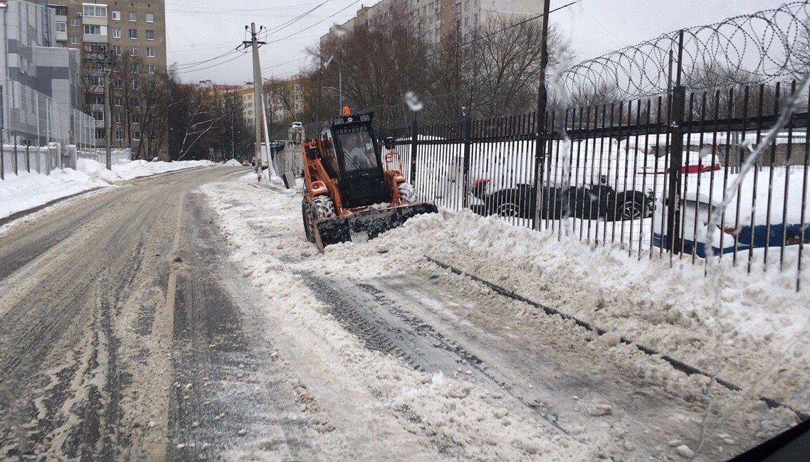 Снегоуборочные работы продолжили в поселении Мосрентген