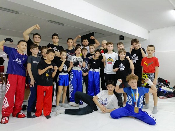 Спортсмены СК «Заря» поселения Щаповское приняли участие в соревнованиях по кикбоксингу