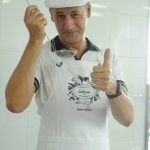 Шеф-редактор «НО» и автор телеграм-канала «Еда для жизни» Валентин Звегинцев