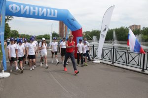 Участник Олимпийских игр Николай Матюхин проходит трассу 