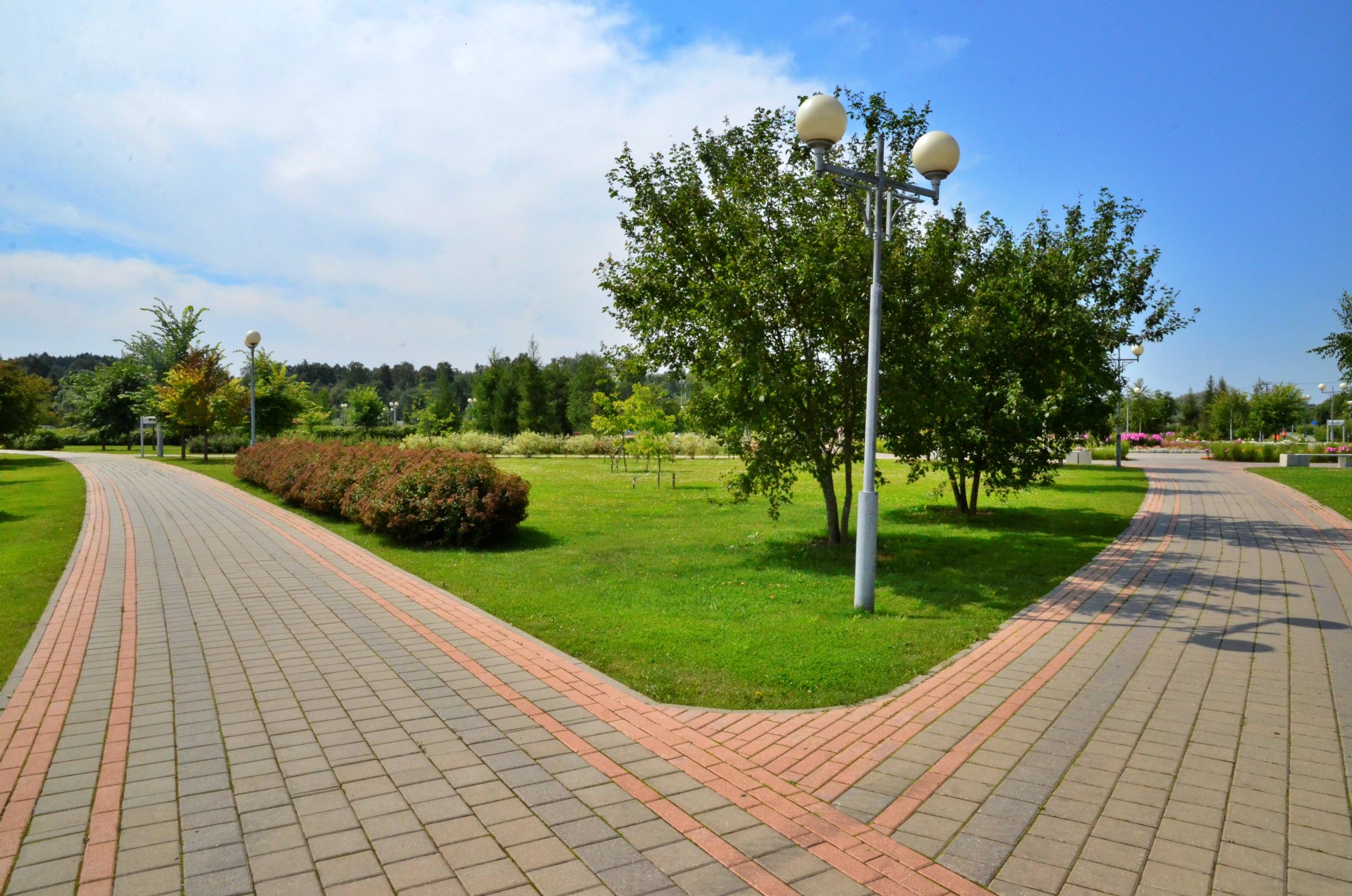 Городские парки в ТиНАО благоустроят