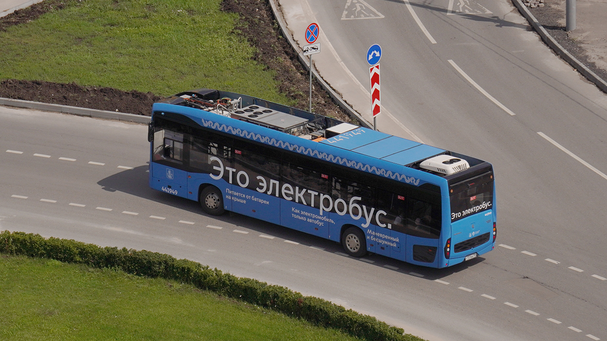 Почти 500 миллионов пассажиров с 2018 года воспользовались электробусами. Фото: Анатолий Цымбалюк, «Вечерняя Москва»