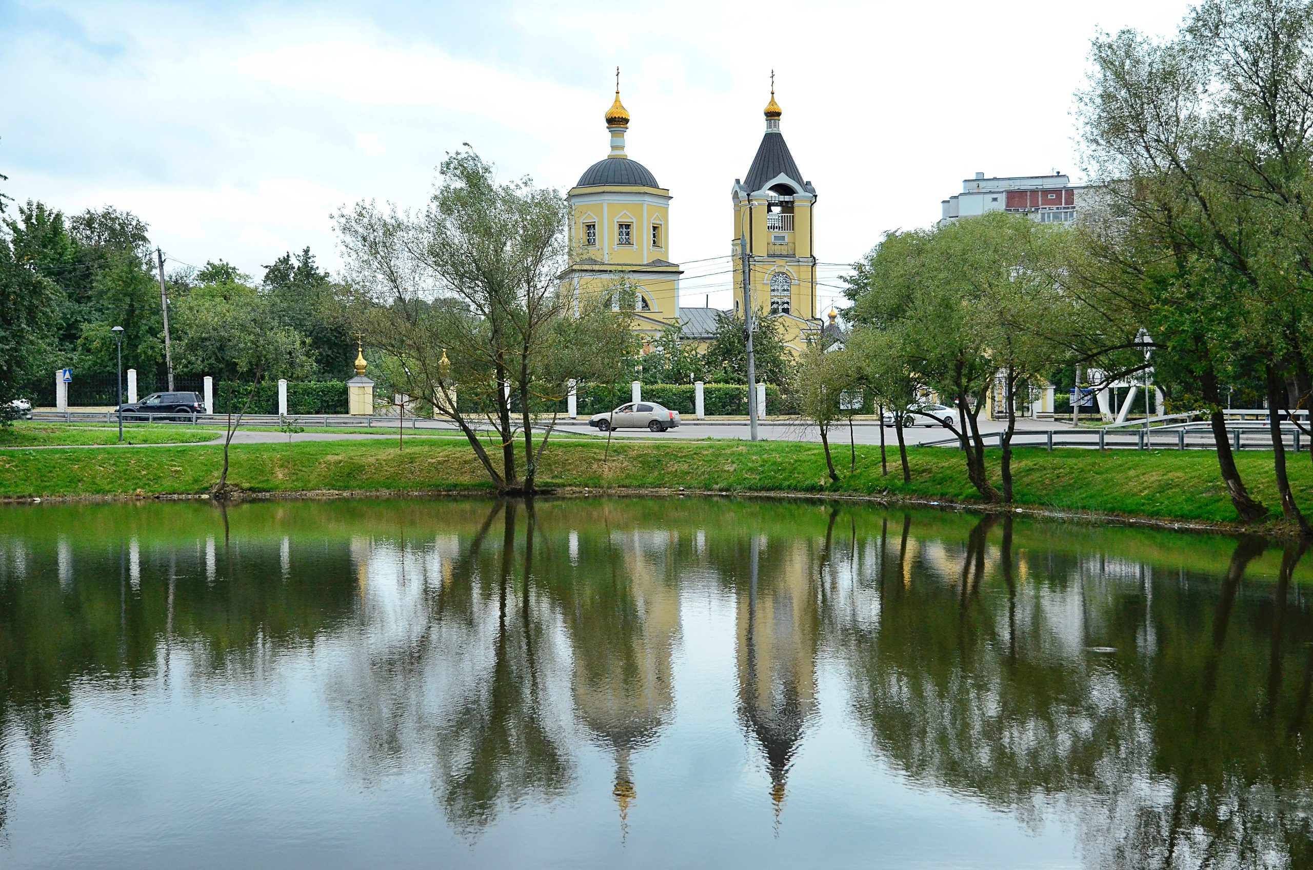 Небольшая облачность без осадков ожидается в столице в это воскресенье. Фото: Анна Быкова, «Вечерняя Москва»