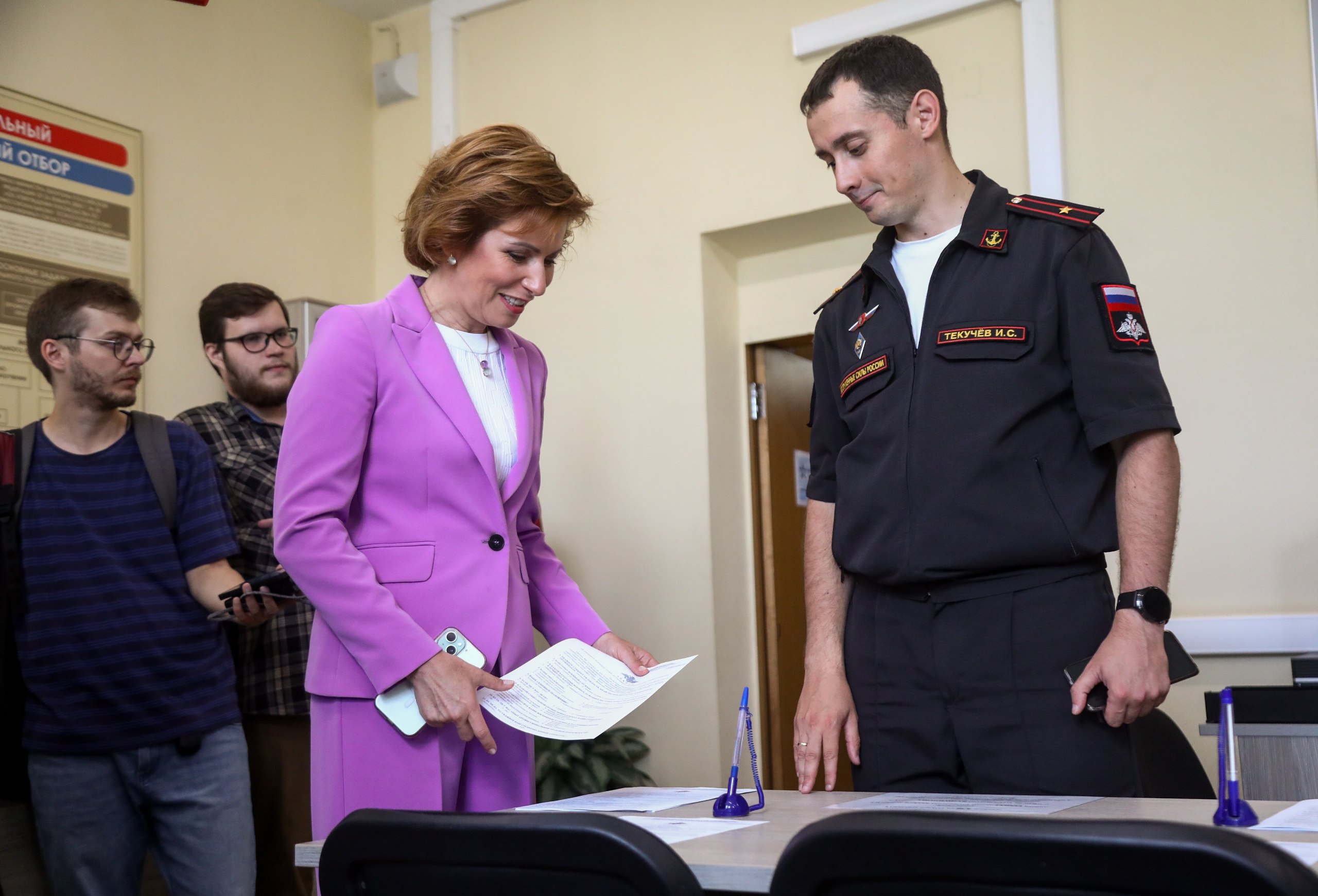 Светлана Зейналова встретилась с контрактниками в Едином пункте отбора на военную службу в Москве