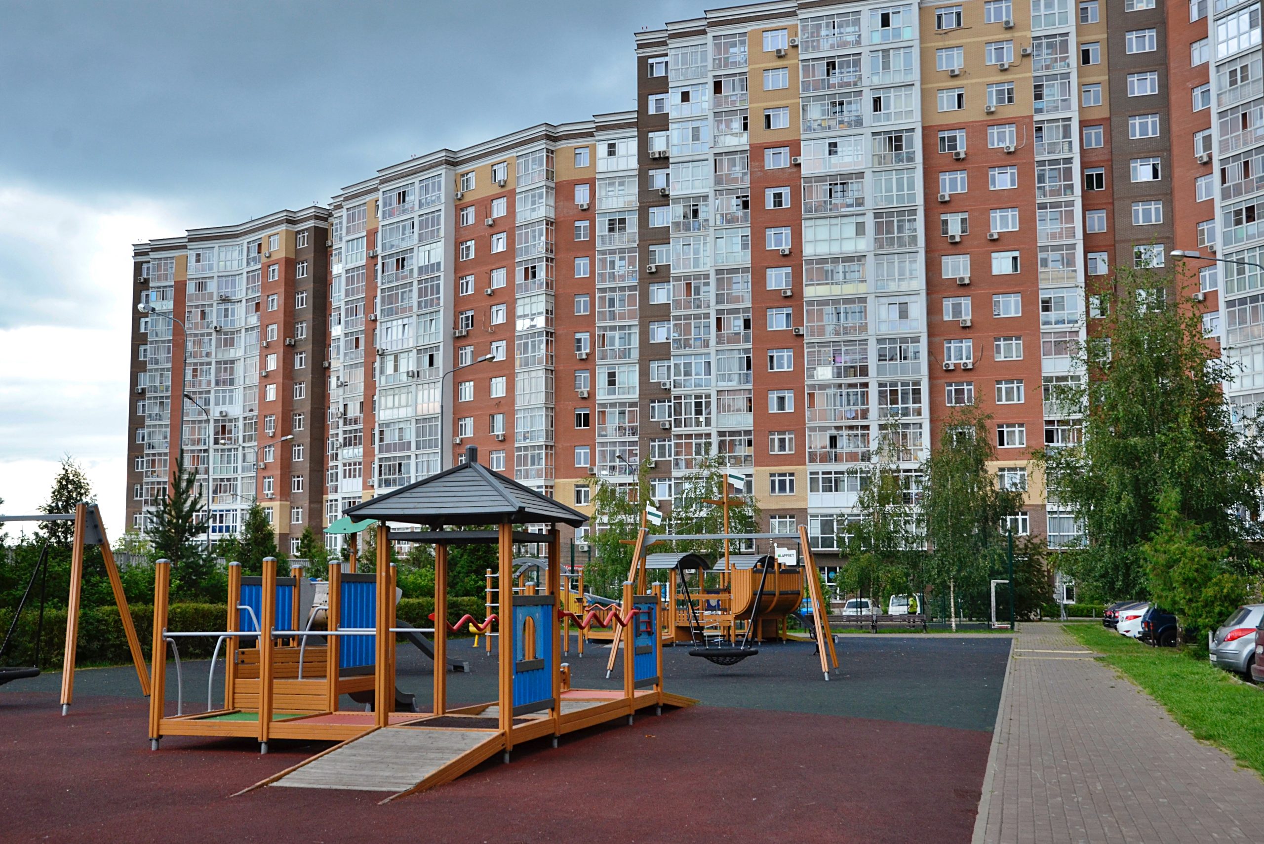 ТиНАО снова лидер! В Новой Москве оформили больше всего ДДУ с начала 2024 года