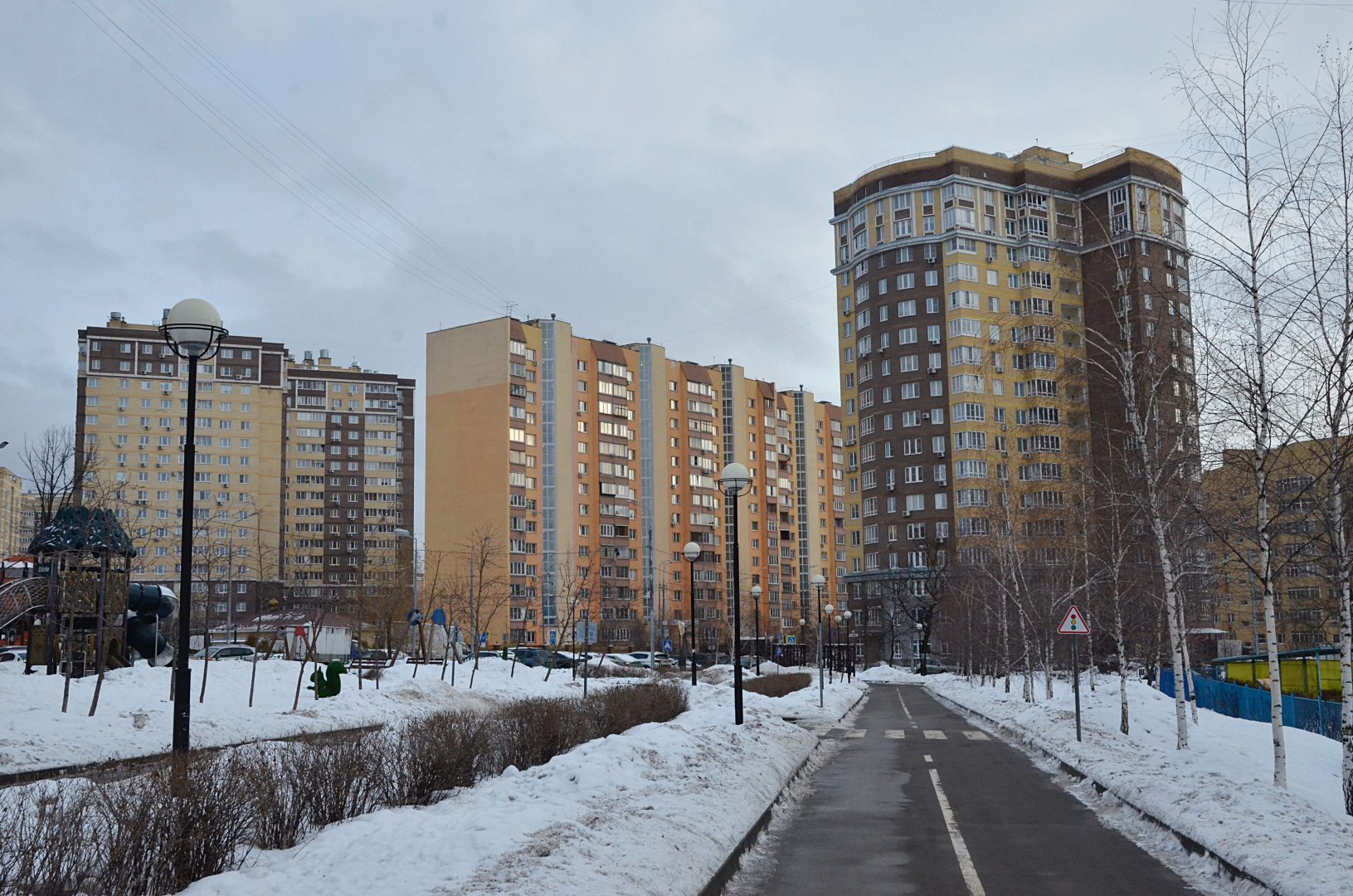 В Коммунарке могут появиться новые офисы, торговые помещения, кафе, рестораны и паркинги. Фото: Анна Быкова, «Вечерняя Москва»