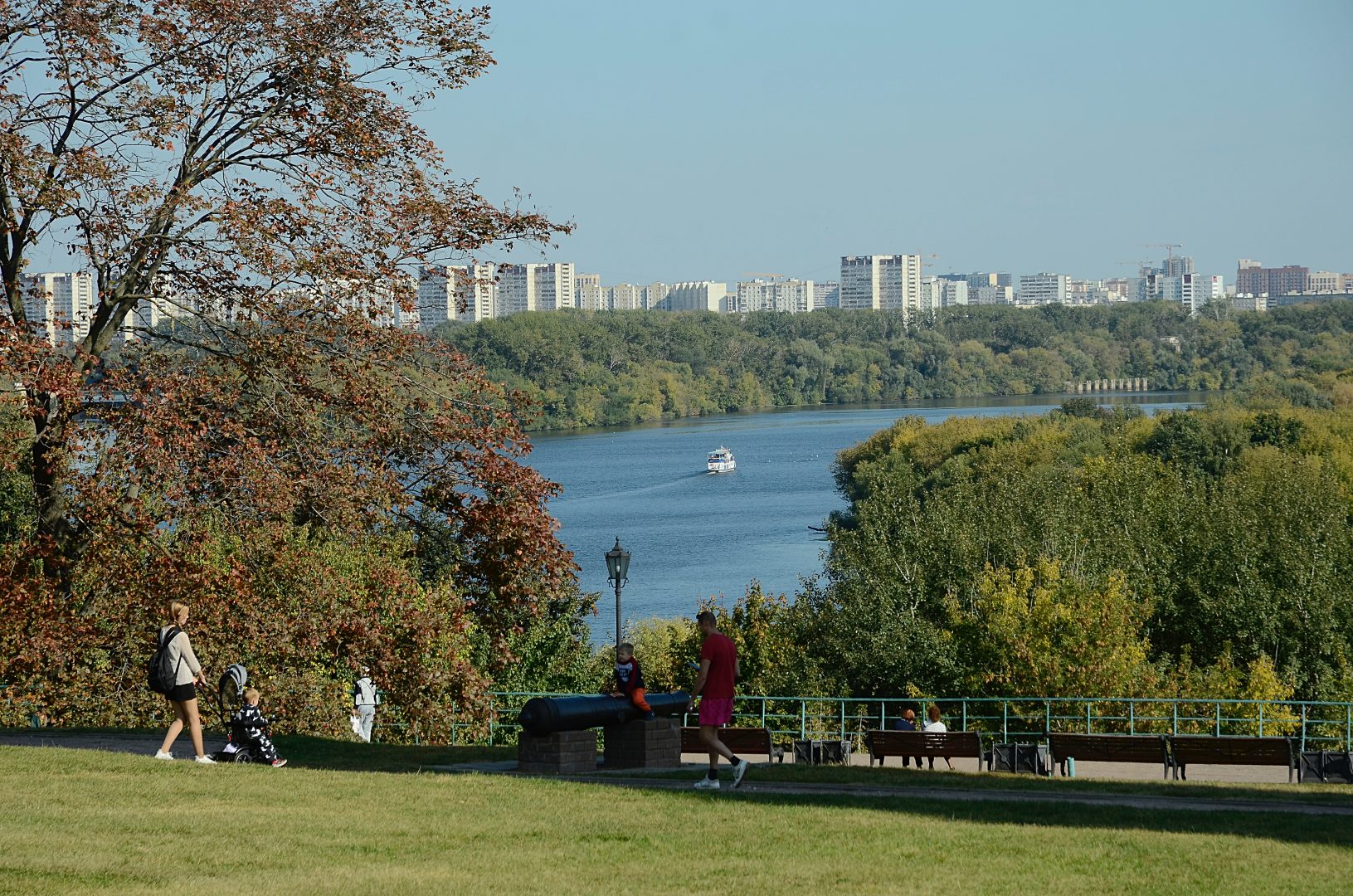Москва – в лидерах по объёмам поддержки участников СВО и их семей. Фото: Анна Быкова, «Вечерняя Москва»