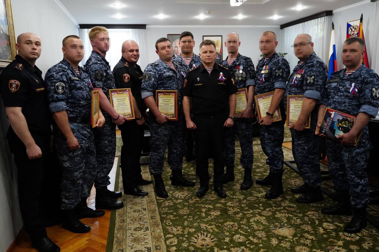 Начальник управления вневедомственной охраны столичной Росгвардии  встретился с участниками СВО в преддверии Дня России