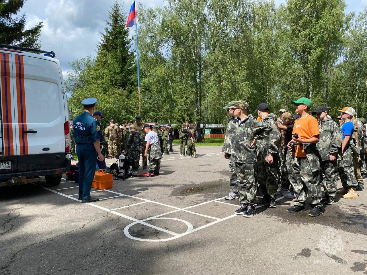 Инструктаж по безопасности провели для воспитанников детского лагеря в Краснопахорском