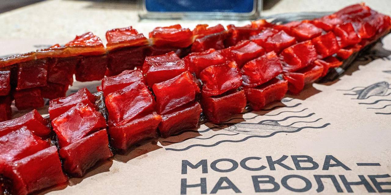 Сибирский деликатес юкола пользуется спросом у посетителей рынков «Москва — на волне»